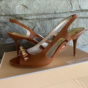 New Michael Kors Livvy Sandal Heels Sz 6.5 Luggage